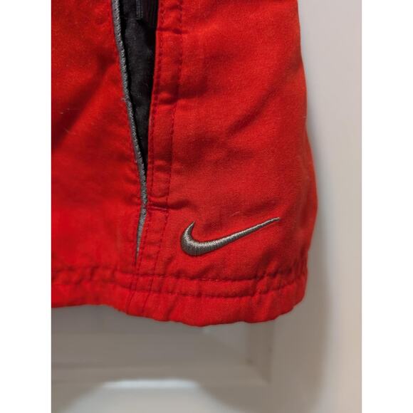 Mens Nike Swim Trunks Red Black Mesh Lined Board Shorts Size L - Picture 2 of 7